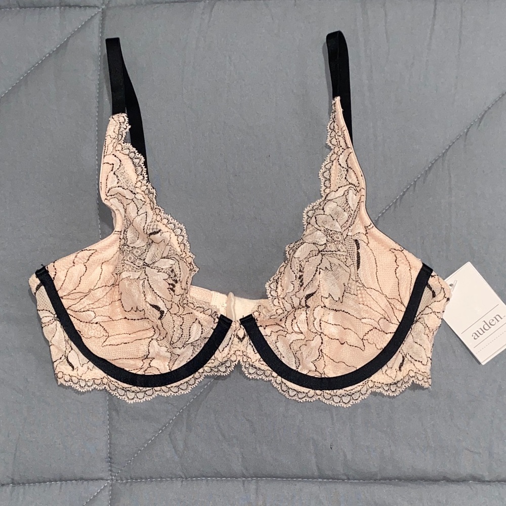 Auden Blush Lace Underwire Bra with Black Trim